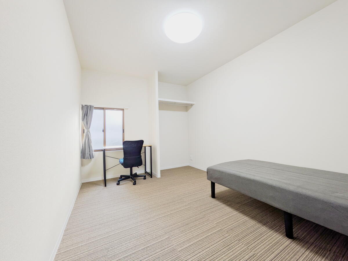 Private(Flooring) - UHM204(2)