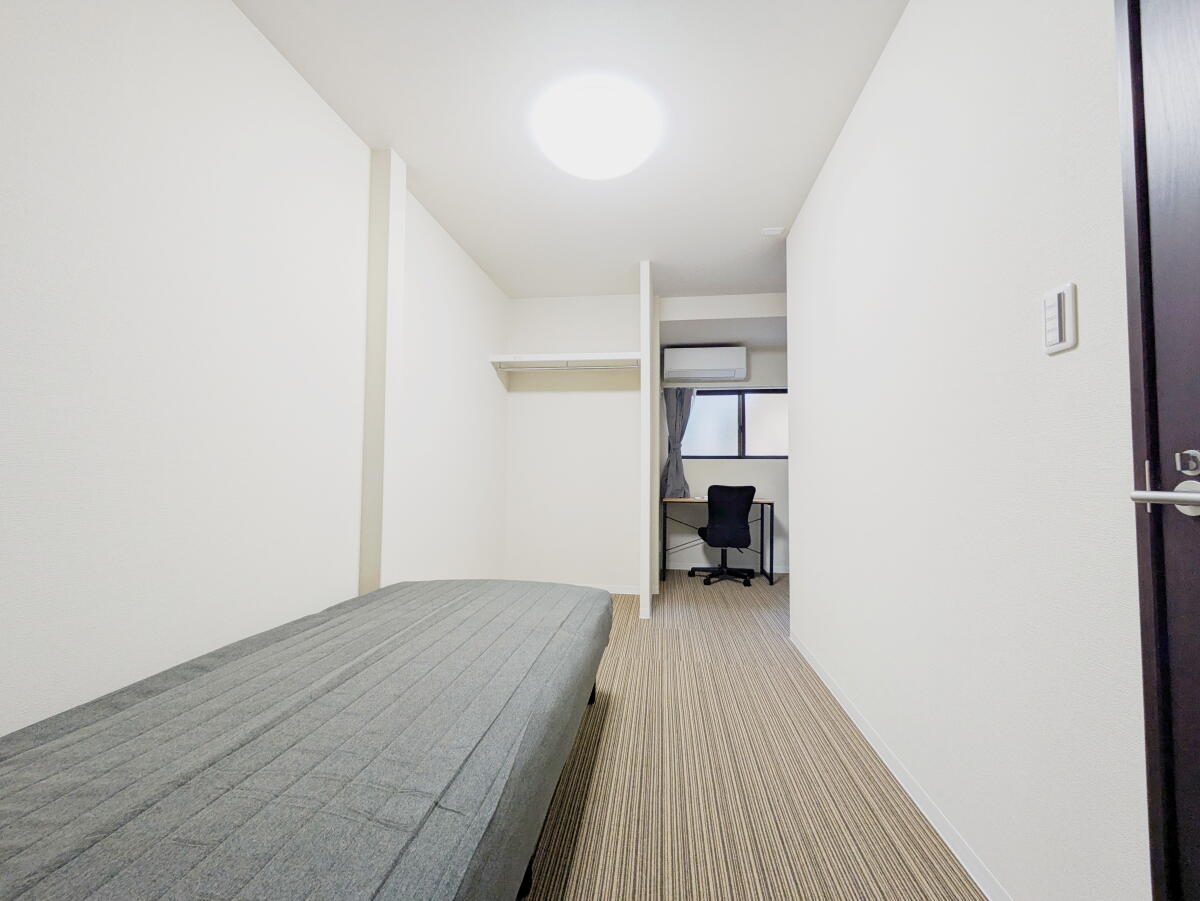 Private(Flooring) - UHM206(2)